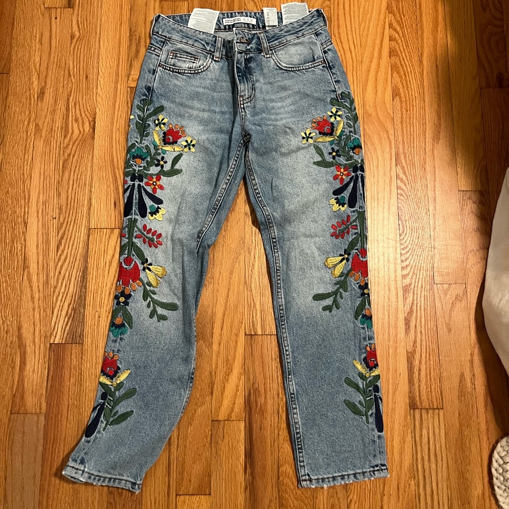 Embroidered jean